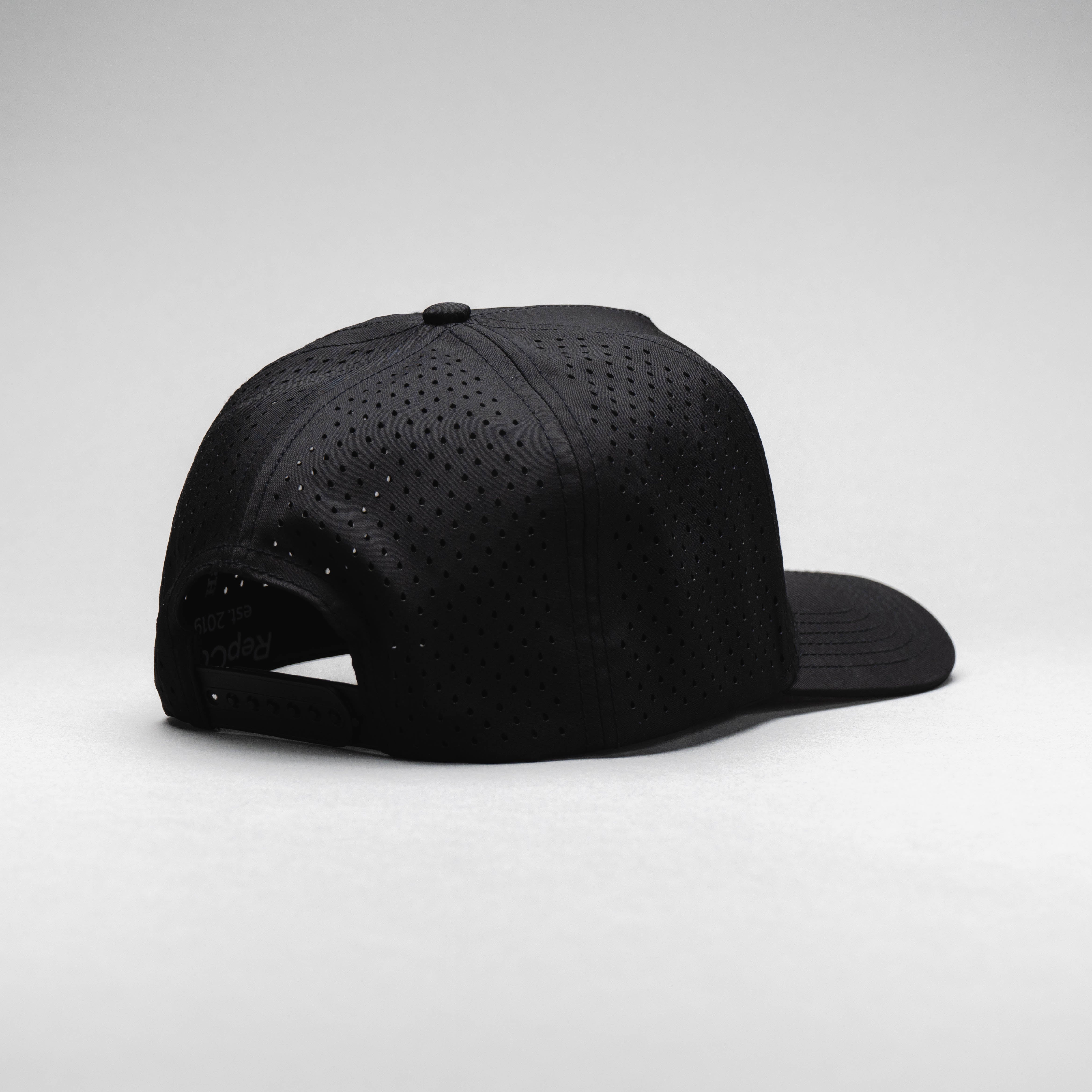 Black-panorama-hat